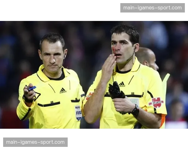 幕后:西甲VAR中心24小时工作实录,对话视频裁判组 幕后:西甲VAR中心24小时工作实录,对话视频裁判组