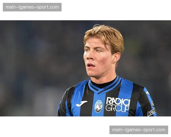 多家媒体确认，亚特兰大前锋霍伊伦德肌肉不适，周末出战成疑