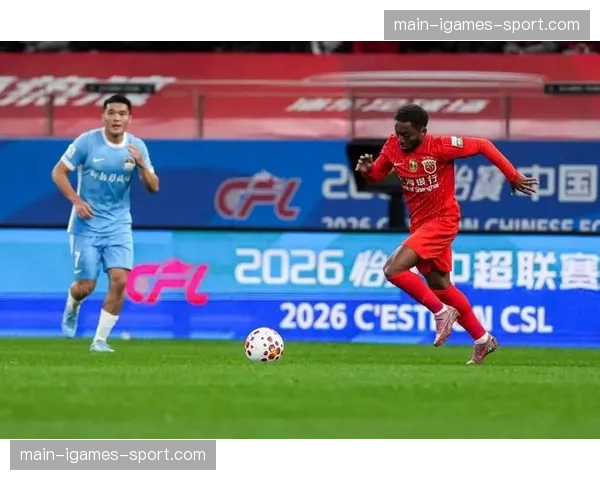 成都蓉城迎战云南玉昆，领头羊欲延续不败战绩